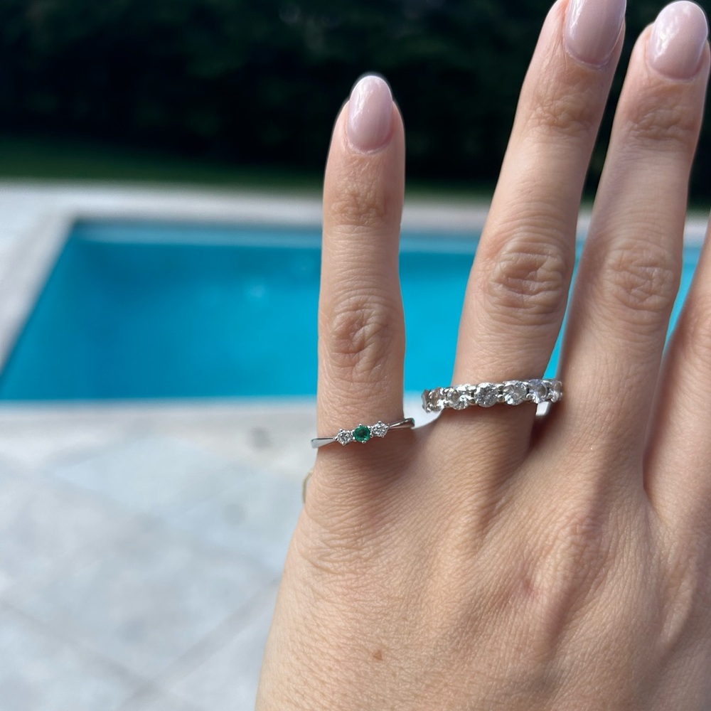 Diamond emerald simple ring